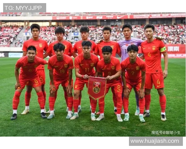 足球明星成长之路：从青训到巅峰的奋斗与蜕变