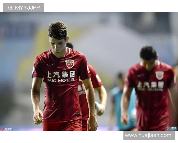 足球场上的球星行为:从场内表现到场外风采的全方位解读 足球场上的球星行为:从场内表现到场外风采的全方位解读